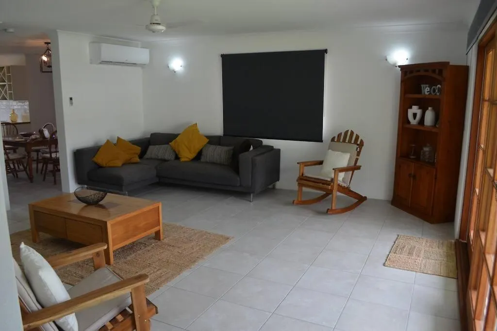 Mojo'S Salt & Pepper Cottage * 500M To Beach* Pets Palm Cove Semesterbostad
