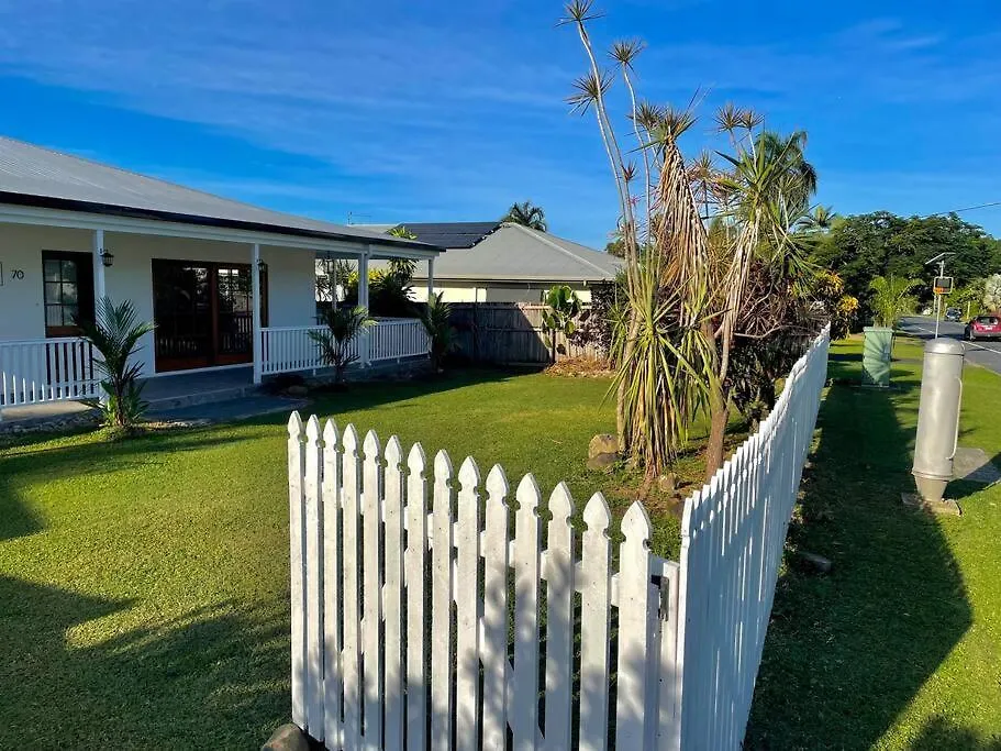 Holiday home Mojo'S Salt & Pepper Cottage * 500M To Beach* Pets Palm Cove