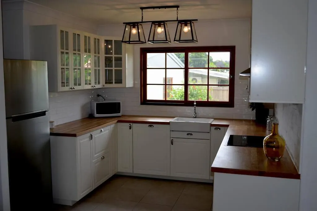 Mojo'S Salt & Pepper Cottage * 500M To Beach* Pets Palm Cove